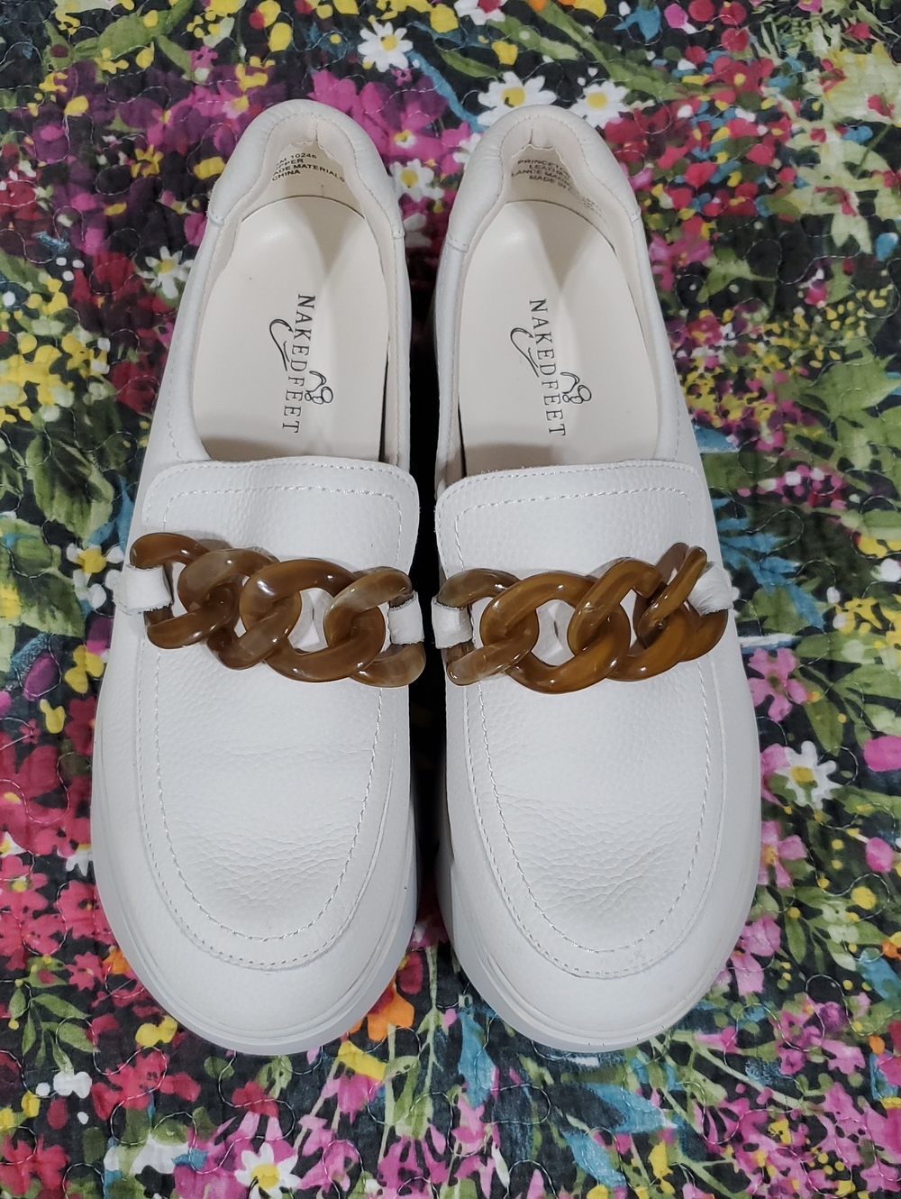 like new!!!  NAKED FEET "princeton" leather platform slip-on loafers women's 9